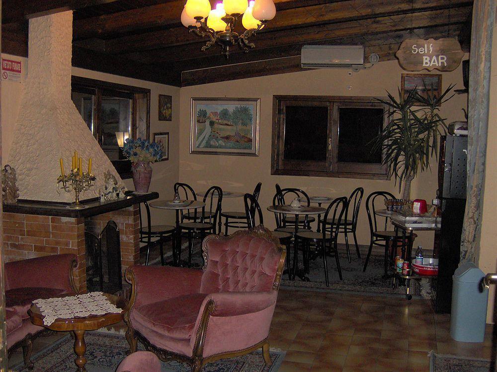 Santa Fara Bed and breakfast 3*