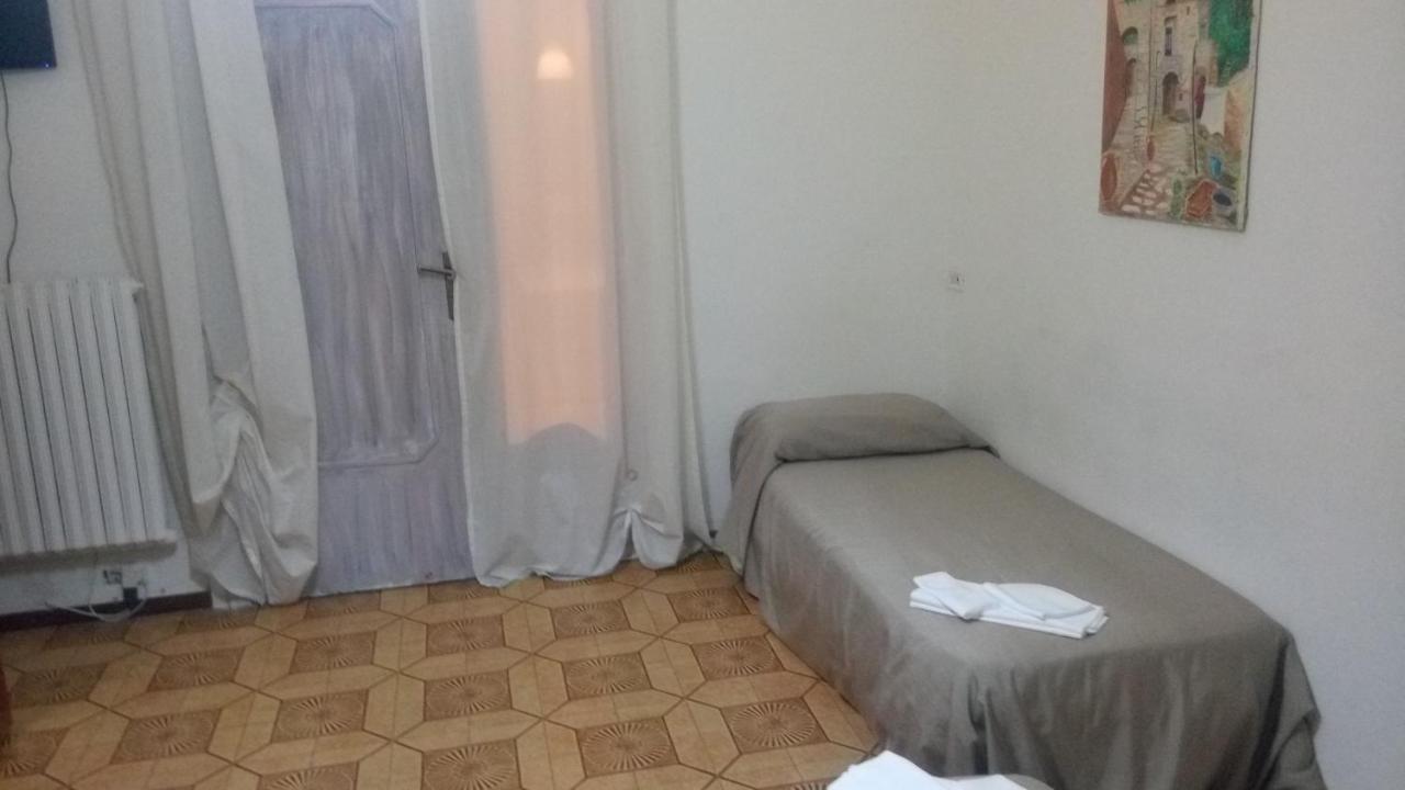 Bed and breakfast Santa Fara 3*